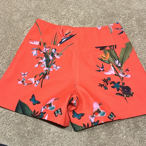 Ted baker floral print shorts - Picture 3 of 3